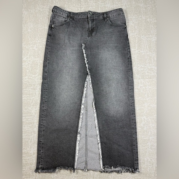 H&M Divded Black Wash V-Front Denim Boho Maxi Midi Skirt Womens Size 12 - Picture 1 of 5